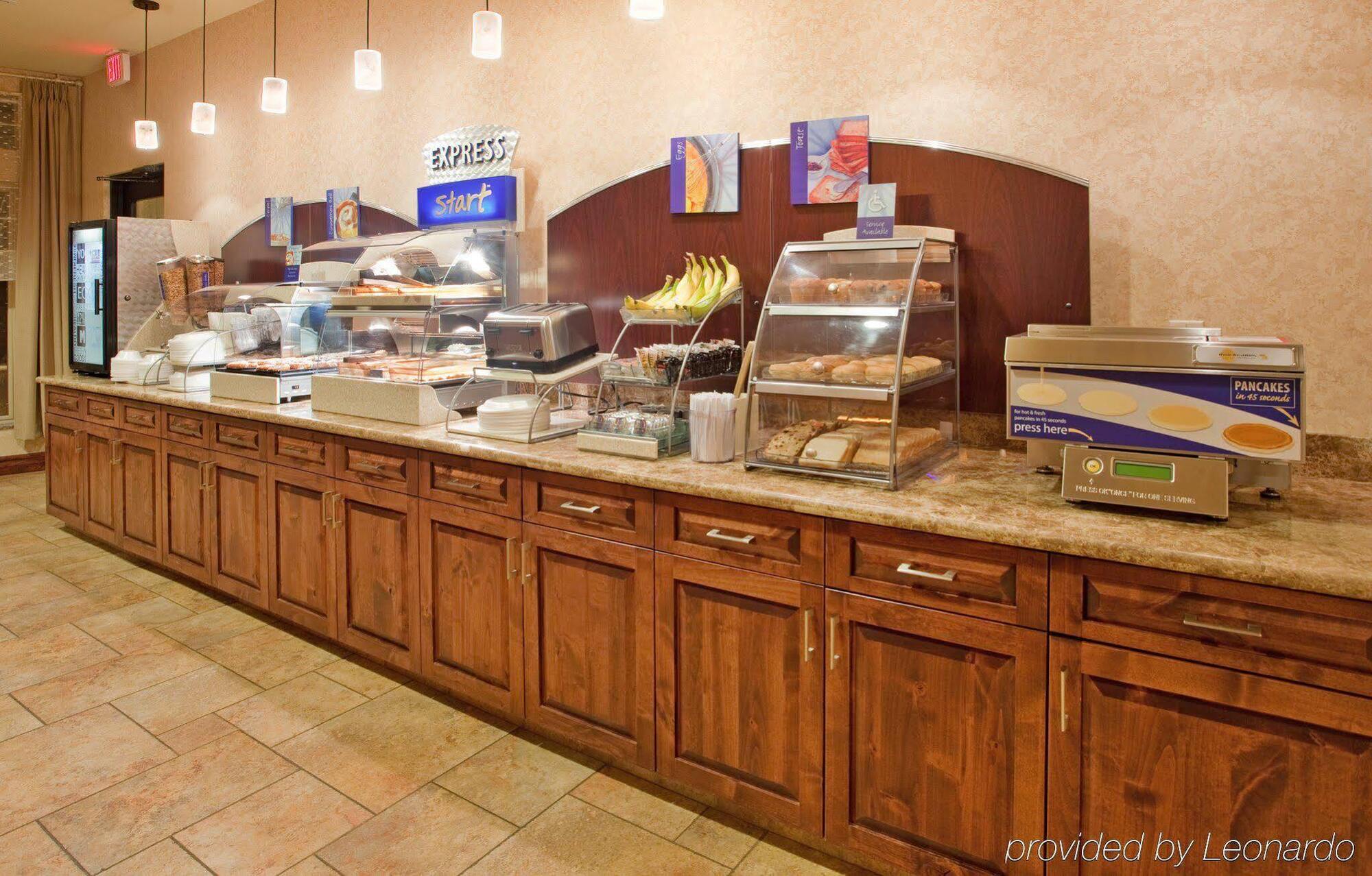 Holiday Inn Express & Suites Gallup East By Ihg Exterior photo