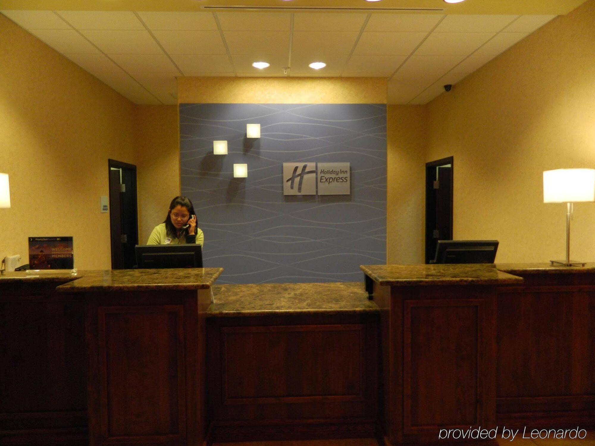 Holiday Inn Express & Suites Gallup East By Ihg Exterior photo
